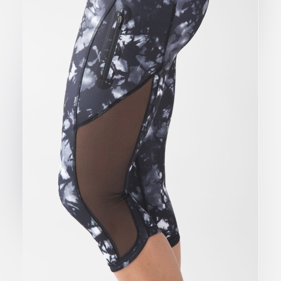 Lululemon Sun Runner Crop - Picture 8 of 8